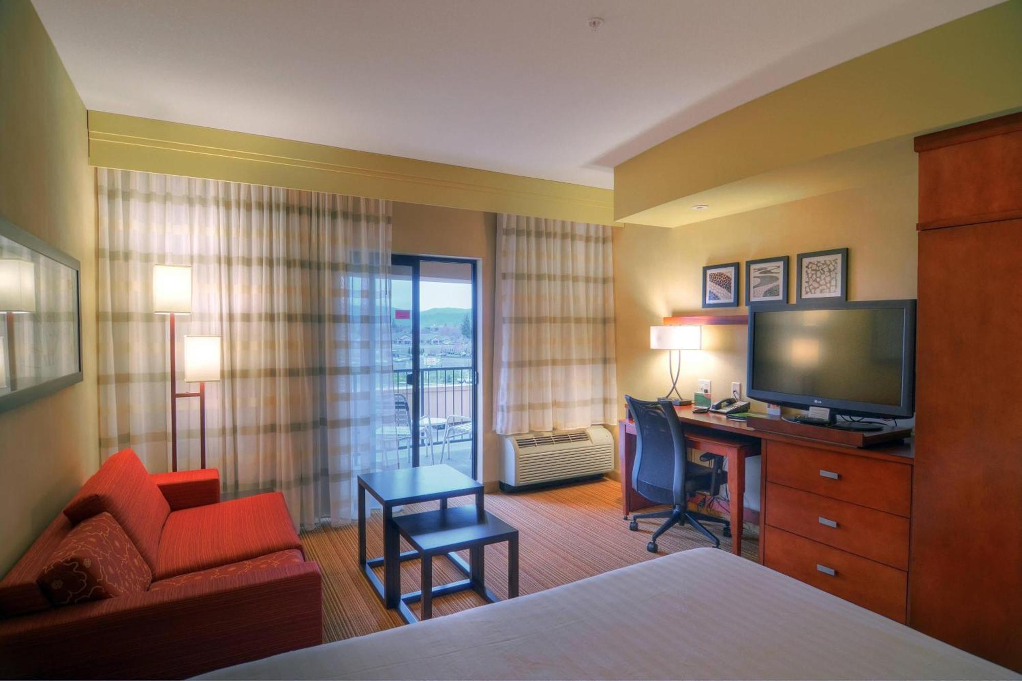 Hotel Courtyard Medford Airport Extérieur photo